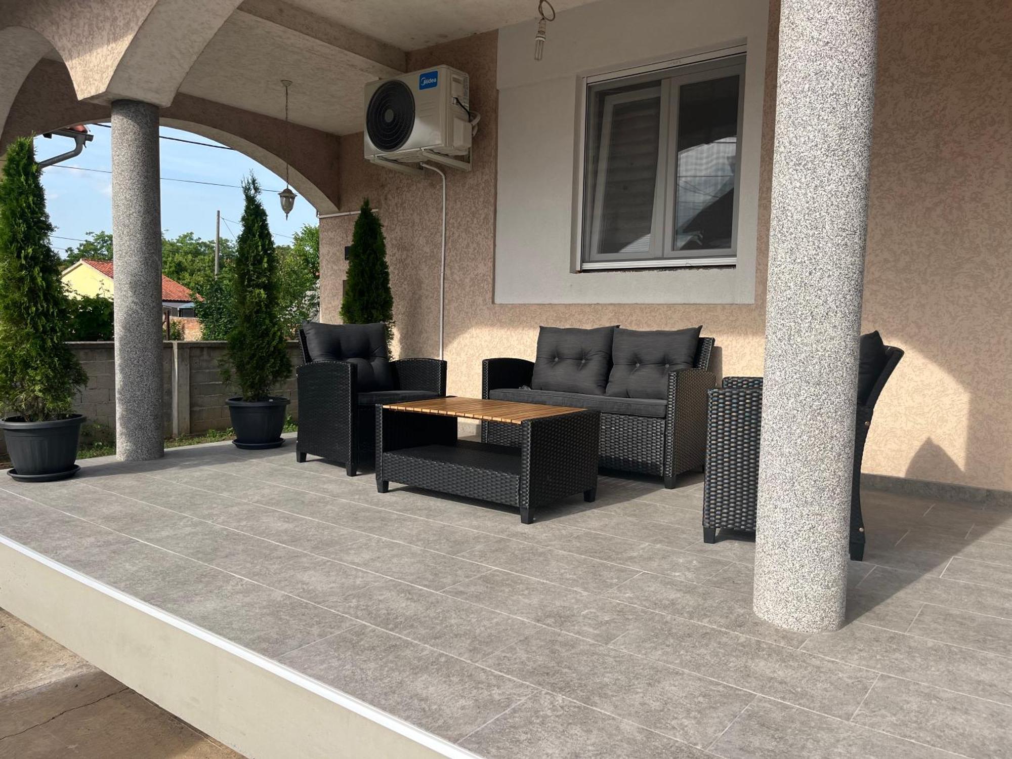 Beoair Apartments Surcin Екстер'єр фото